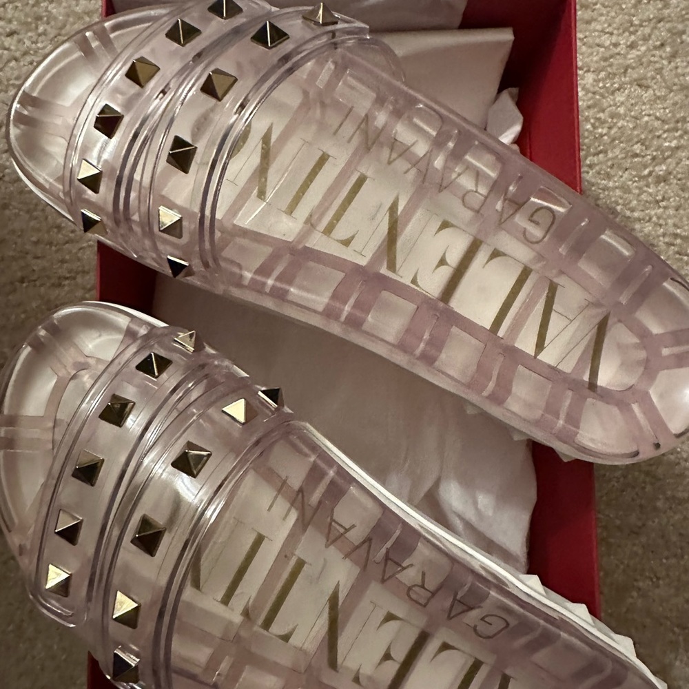 [AUTHENTIC] Valentino Garavani Rockstud Slides